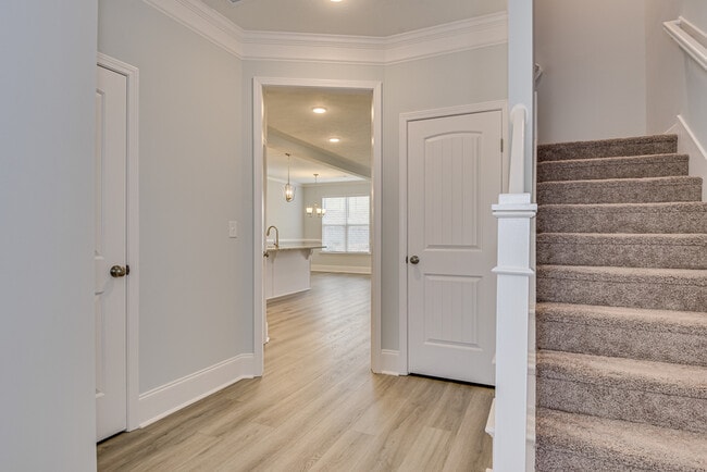 Building Photo - 926 Holbrook Dr