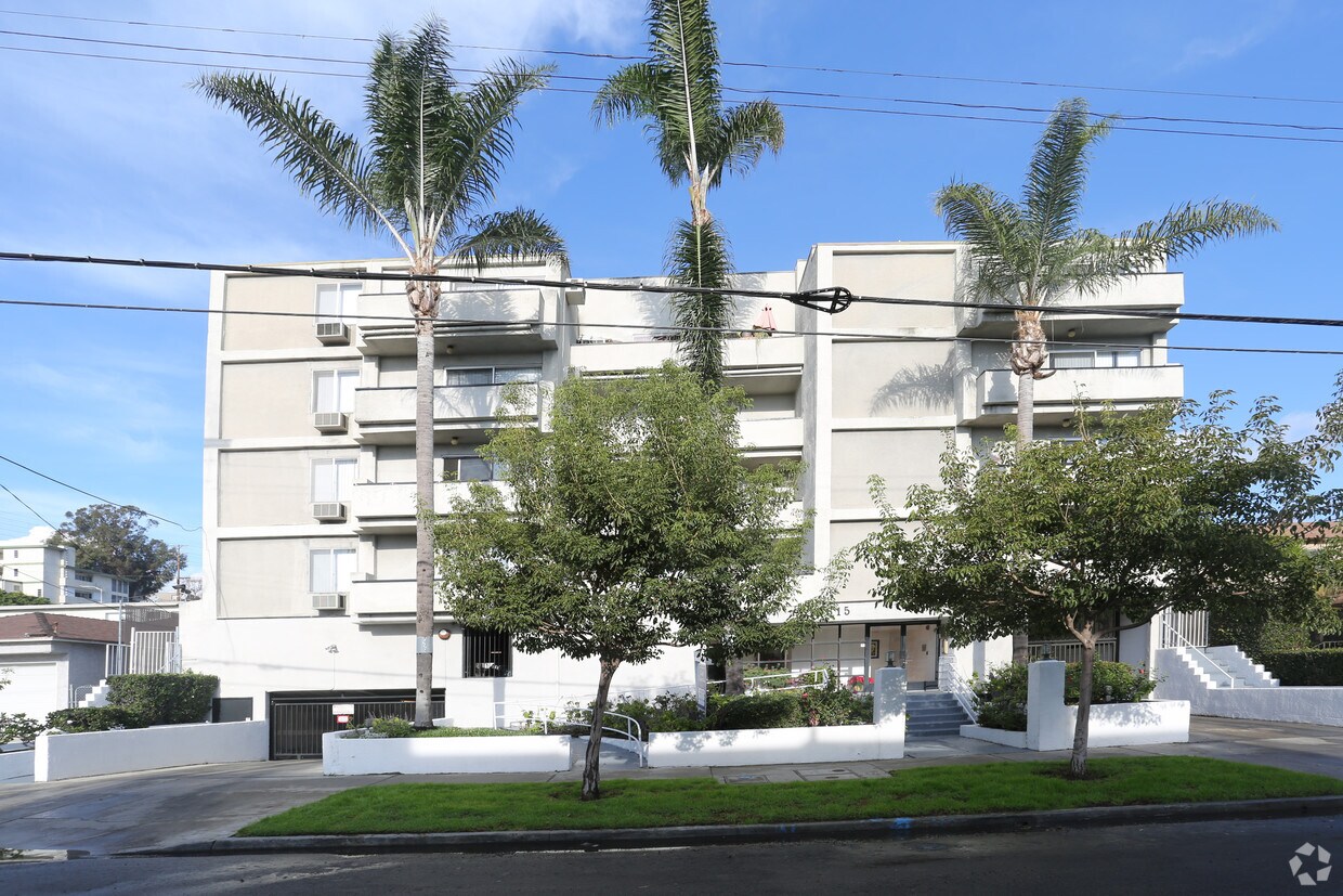 10615 Rose Ave - Rose Terrace
