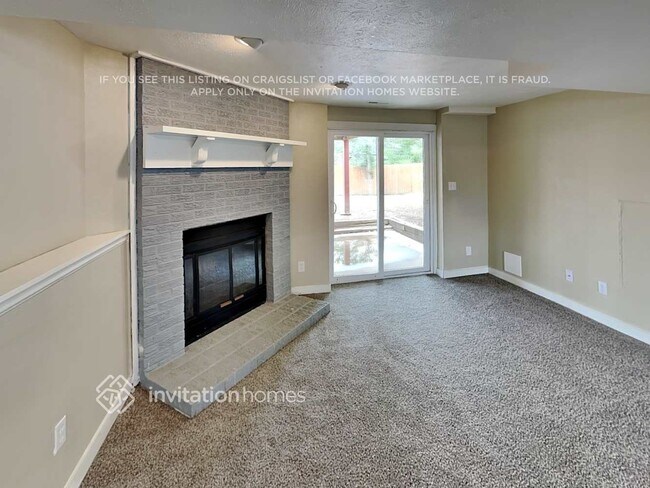 Building Photo - 18773 E Napa Dr