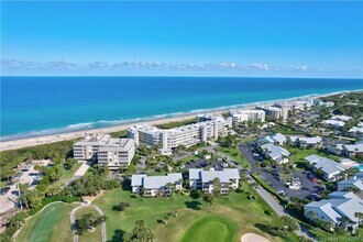 Building Photo - 5565 NE Gulfstream Way