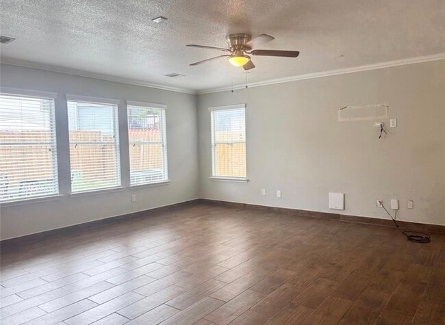 Foto del edificio - 19119 Siril Dr