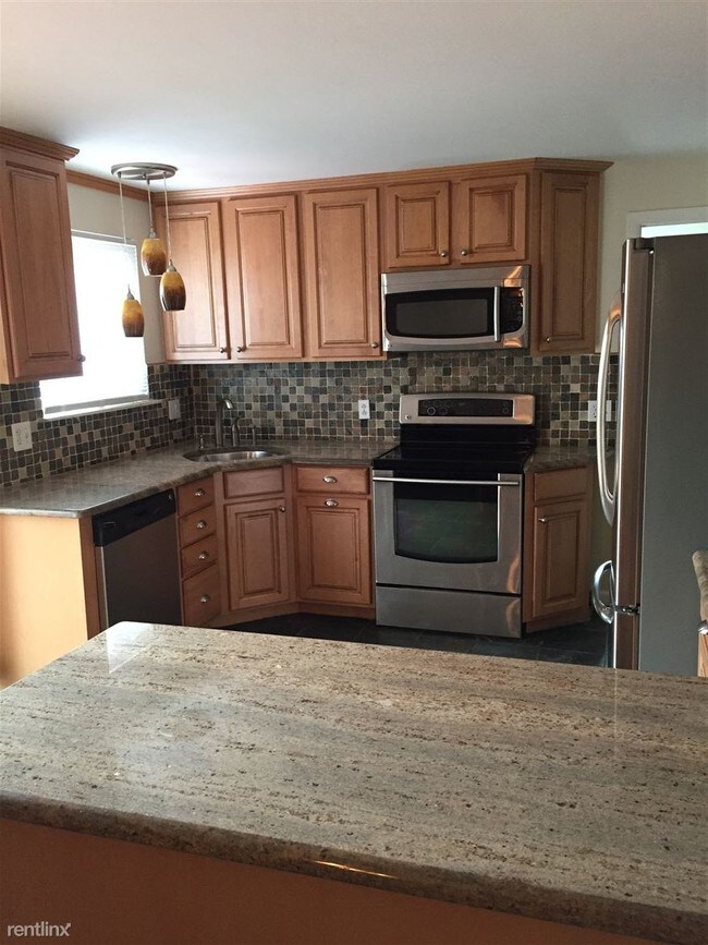 Building Photo - 3 br, 2 bath House - 30244 Cherry Ave