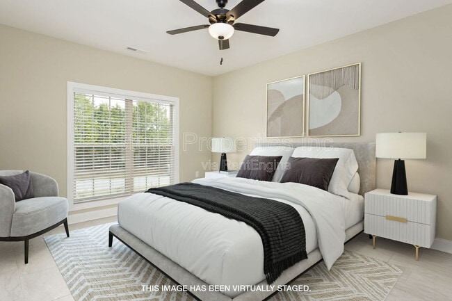 Foto del edificio - 304 Bentbrook Pl