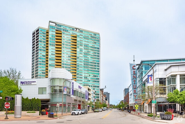 Building Photo - 1720 Maple Ave