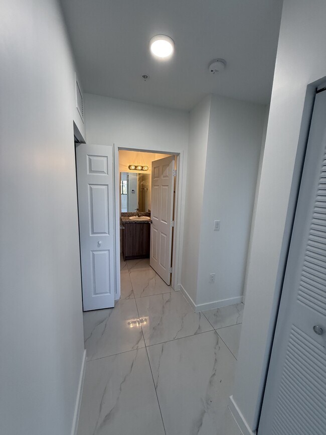 Foto del edificio - 7596 W 4th Ave