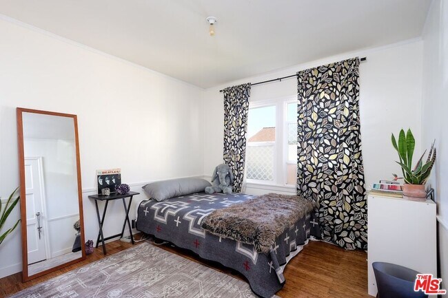 Foto del edificio - 5615 Wenlock St