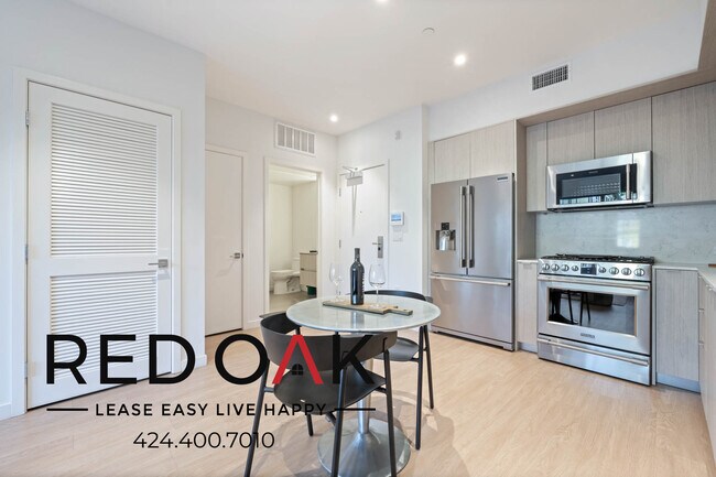 Building Photo - ~Special Rate~ Luxurious, Naturally Lit Tw...