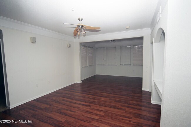 Foto del edificio - 8550 Touchton Rd