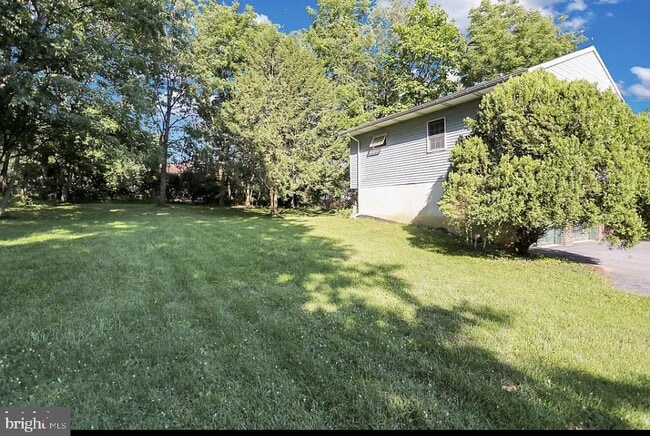 Building Photo - 3333 Eisenbrown Rd