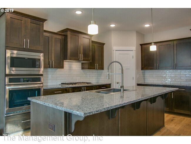 Foto del edificio - 3 br, 2 bath House - 1728 NE Pecan Lane