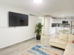 Building Photo - 60 SE Marlin Ave