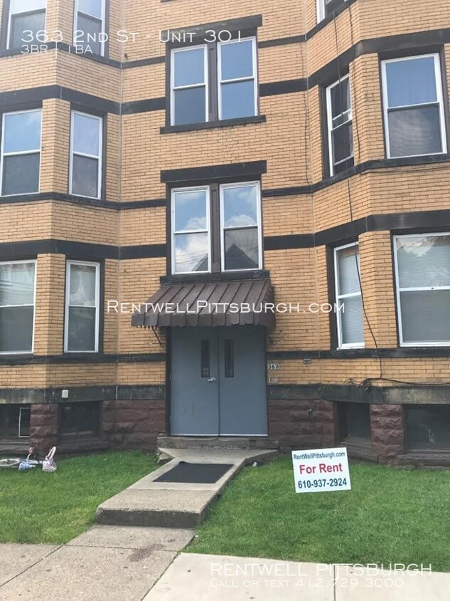 363 2nd St Unit 301, Pitcairn, PA 15140 Apartment for Rent in
