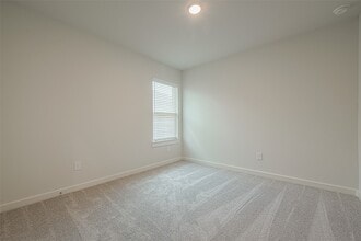 Building Photo - 7538 Coral Ter Dr