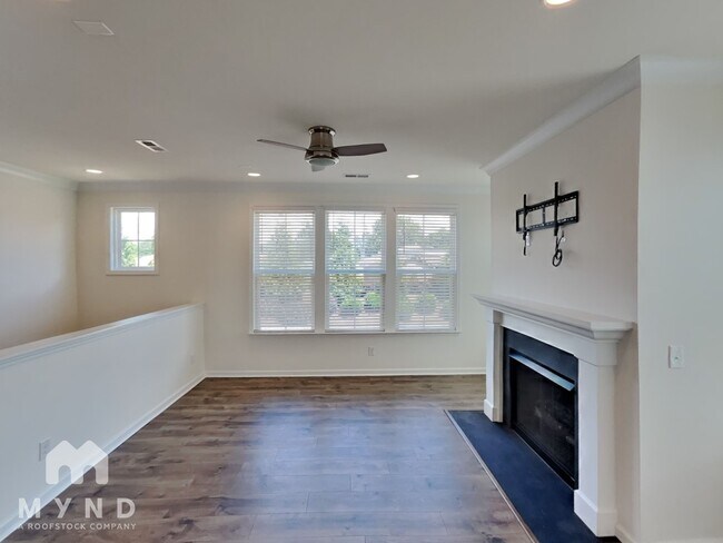 Foto del edificio - 14122 Loyola Ridge Dr