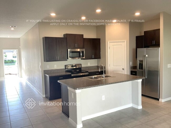 Building Photo - 1524 Blue Rose Dr