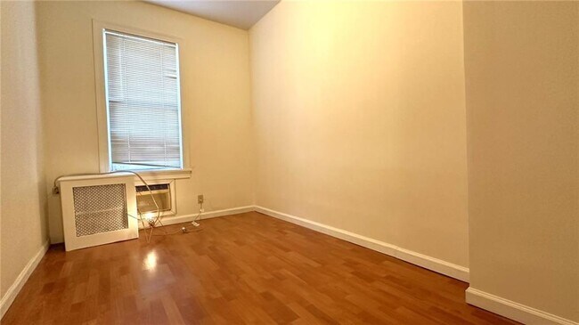 Foto del edificio - 2593 Ocean Ave