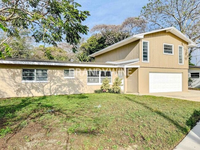 Building Photo - Experience Comfort & Convenience! Tour & A...