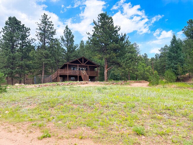 Building Photo - 14515 Columbine Cir