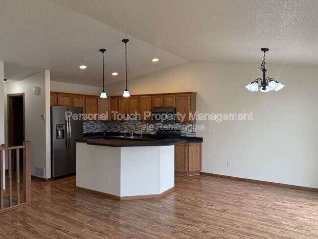 Foto del edificio - 2480 5th St W