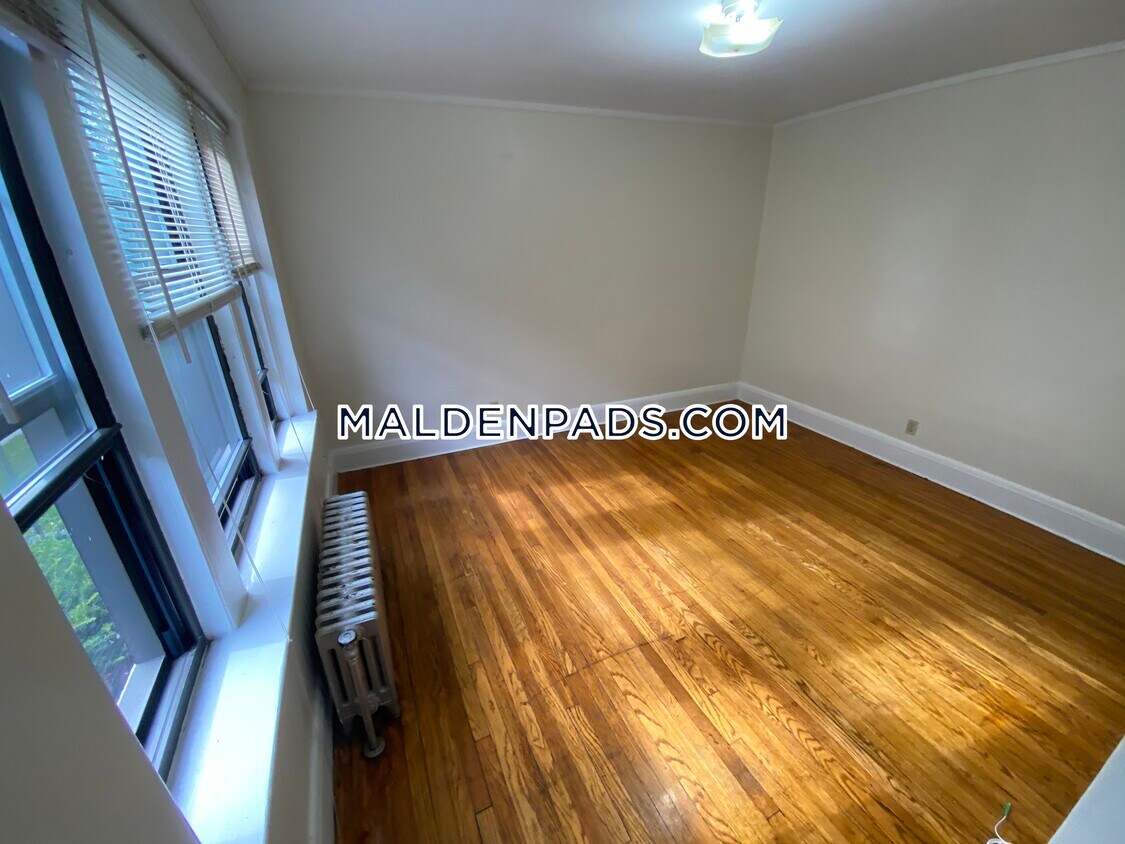 349 Pleasant St Unit A11, Malden, MA 02148 Room for Rent in Malden