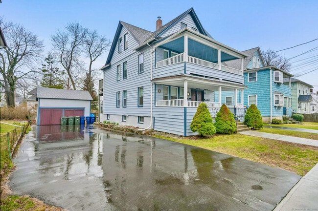 Building Photo - 115 Harborview Ave
