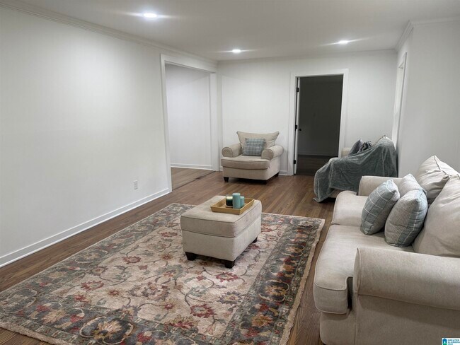 Foto del edificio - 26042604 Wood Dr NE