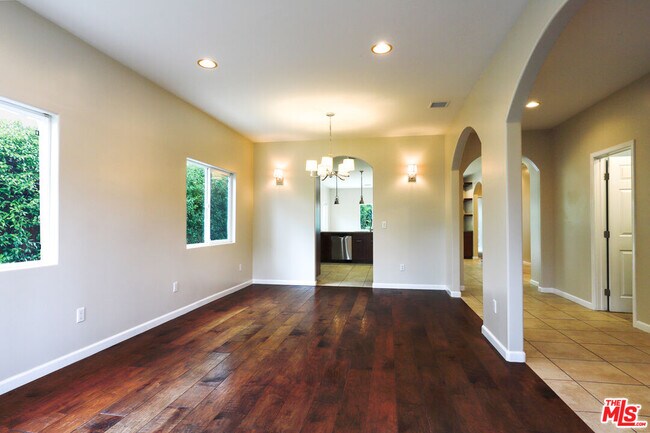 Foto del edificio - 2210 Manning Ave
