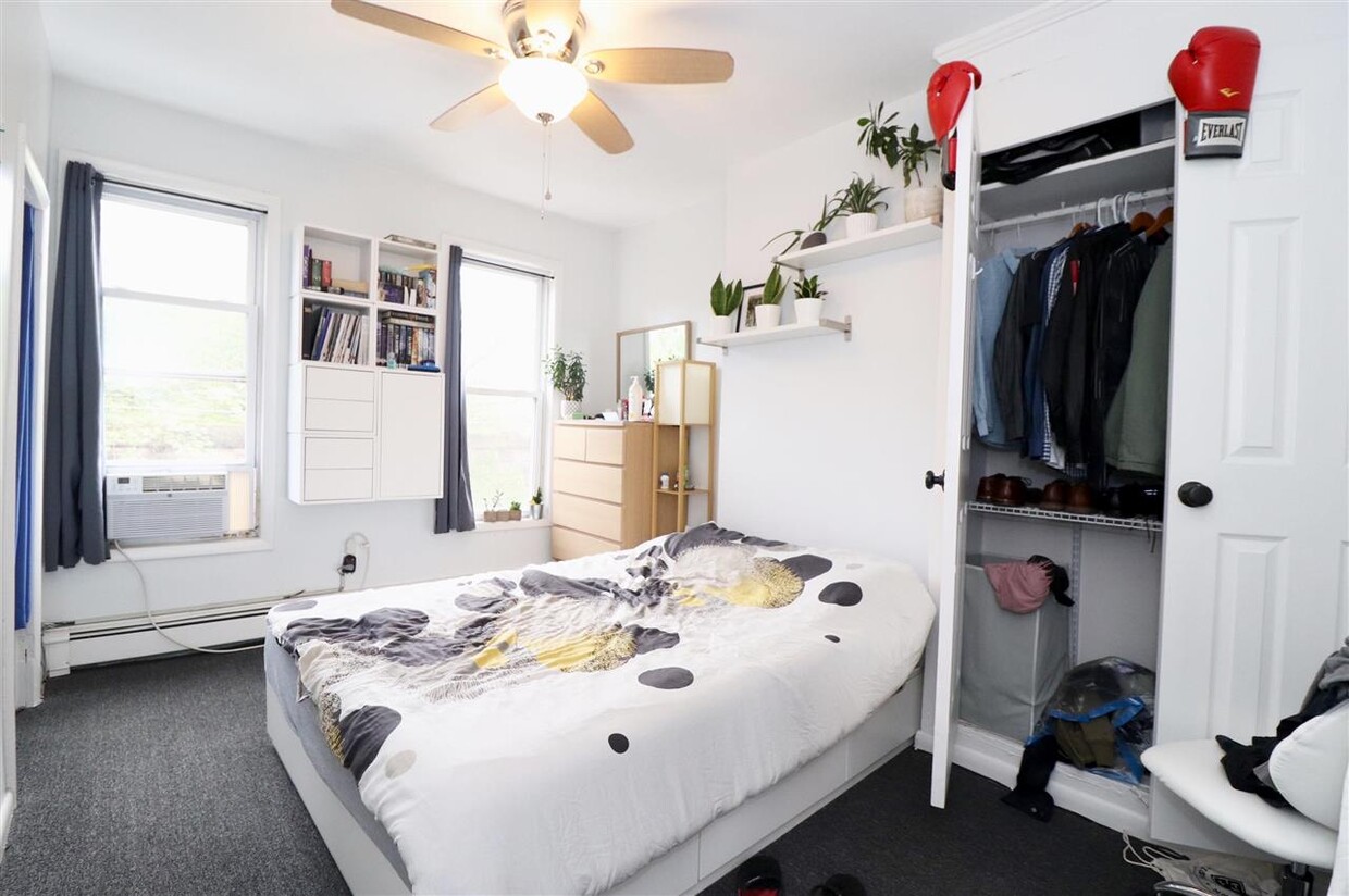 Foto principal - 318 6th St