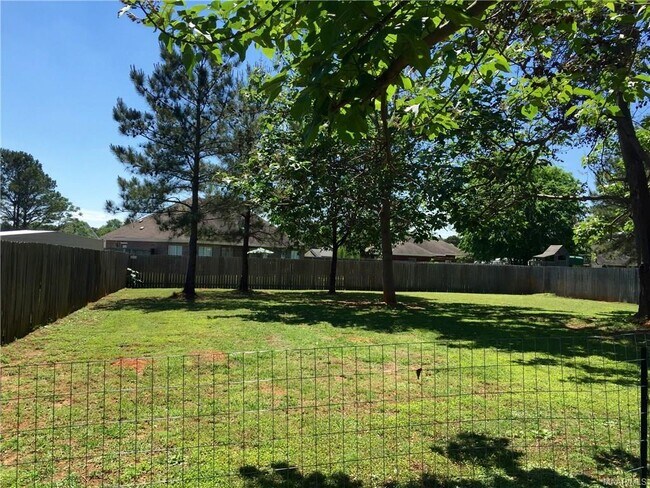 Foto del edificio - 2563 Mitchell Creek Rd