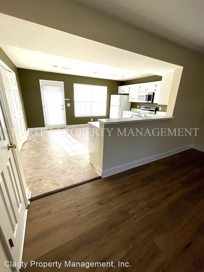 Building Photo - 2 br, 2.5 bath House - ***2101 Candies Lan...