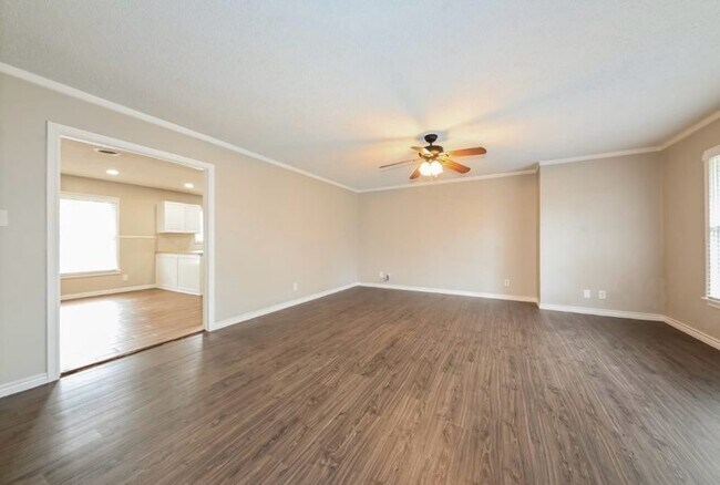 Building Photo - 3072 Wallace Wls Ct