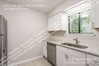 Building Photo - 916 Hearthridge Ct