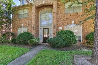 Building Photo - 8811 Earnestwood Dr