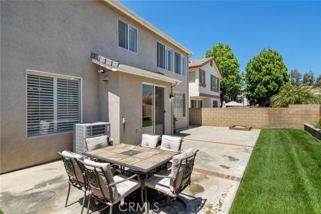 Building Photo - 15863 Silver Springs Dr