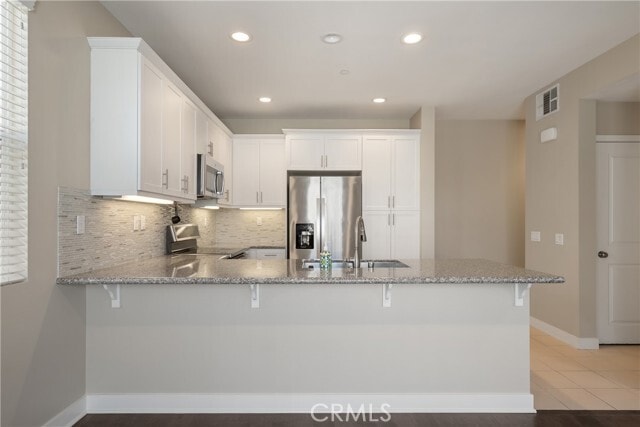 Foto del edificio - 545 W Foothill Blvd