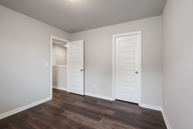 Foto del edificio - 4 Bed 2.5 Bath Single Family Home in Gaine...