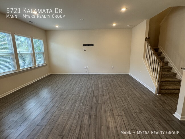 Building Photo - 5721 Kalamata Dr