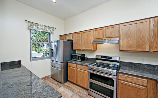 Foto del edificio - 6986 E Yellowglen Dr