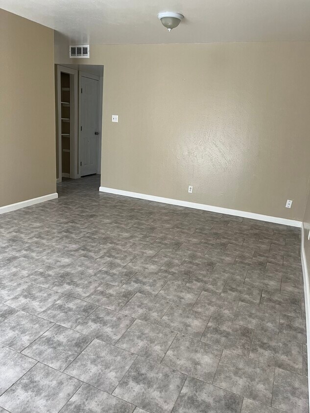 Jefferson House Apartments 2001 N Jefferson St Hobbs, NM Apartments