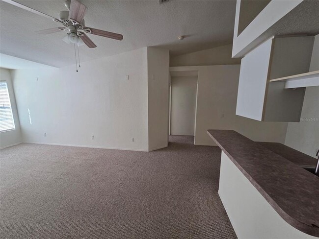 Foto del edificio - 36121 Lake Chase Blvd