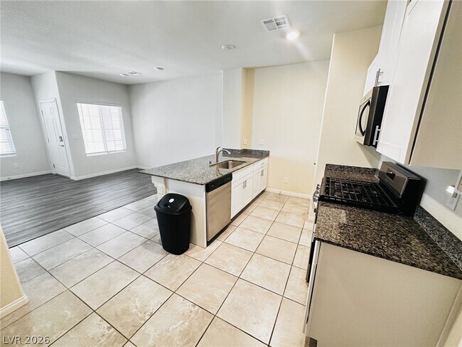 Foto del edificio - 7331 Sunray Point St