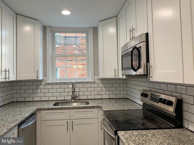 Foto del edificio - 459 Old Town Ct