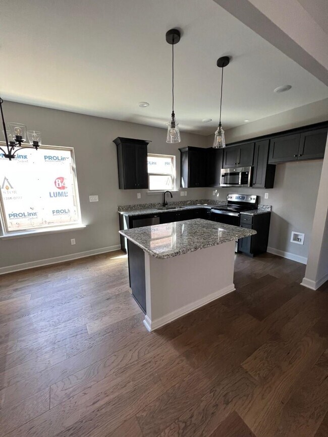 Foto del edificio - 4644 Wilshire Lake Ln