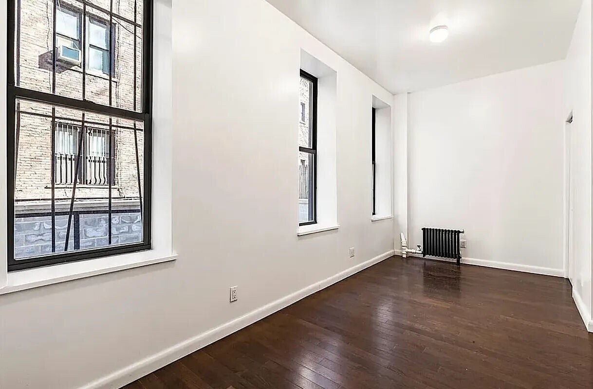 Building Photo - 284 Mulberry Street