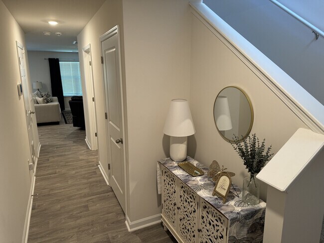 Building Photo - 1420 N Cardiff Trail