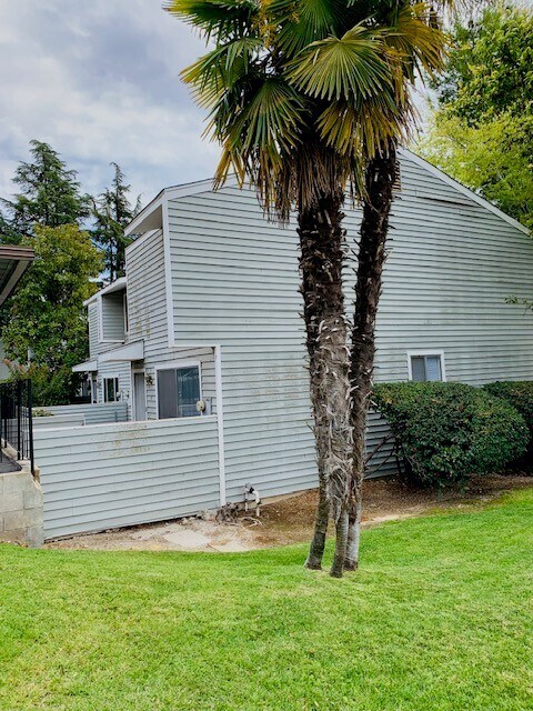 Building Photo - 714 Tanner Dr