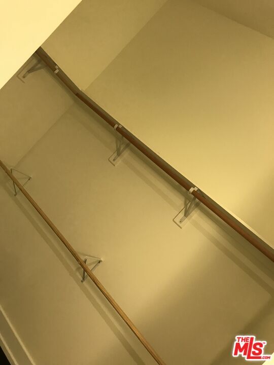 Foto del edificio - 727 W 7th St