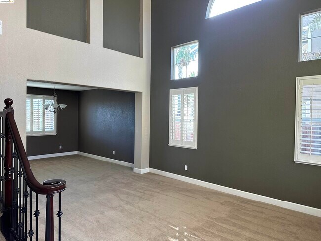 Building Photo - 720 Blake Ct