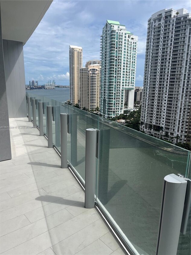 Foto principal - 300 Biscayne Blvd Way