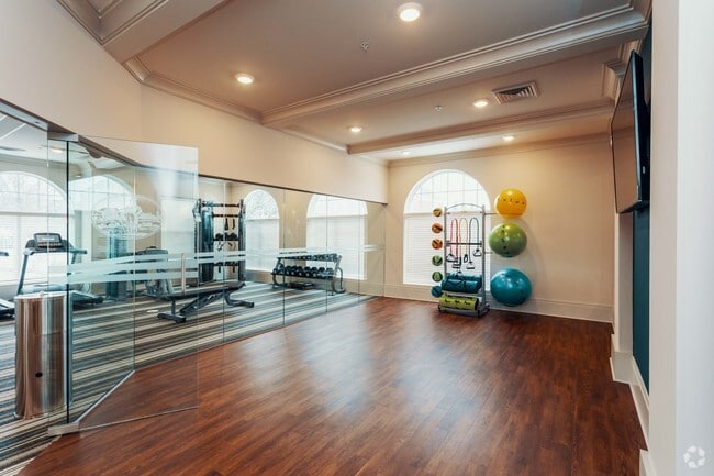 Gimnasio - The Village Center Apartments At Wormans Mill*